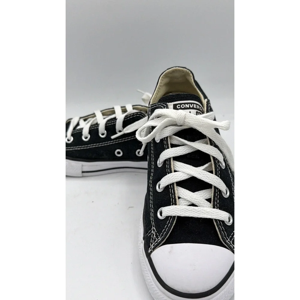 Converse Chuck Taylor All Star Low Top Black Sneakers Youth Size 2
